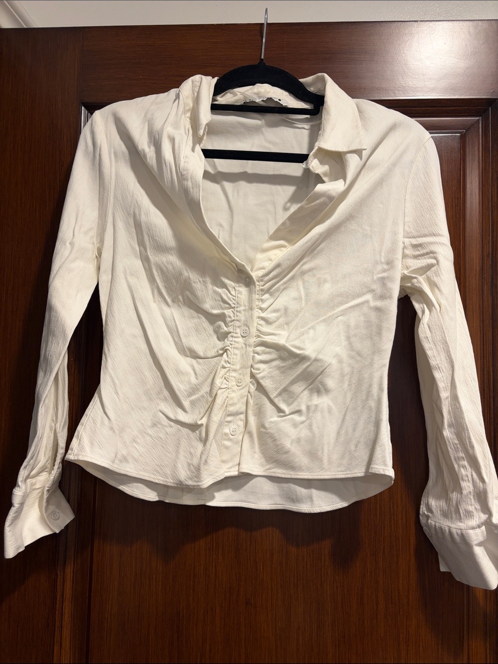 Zara Cream Button-Front Ruched Long-Sleeve Shirt